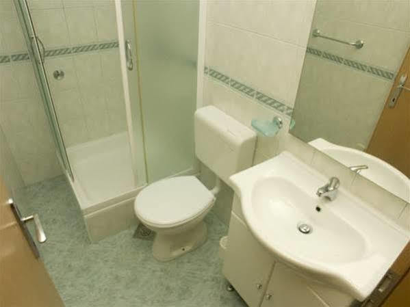 חוואר Apartments Nikolina מראה חיצוני תמונה