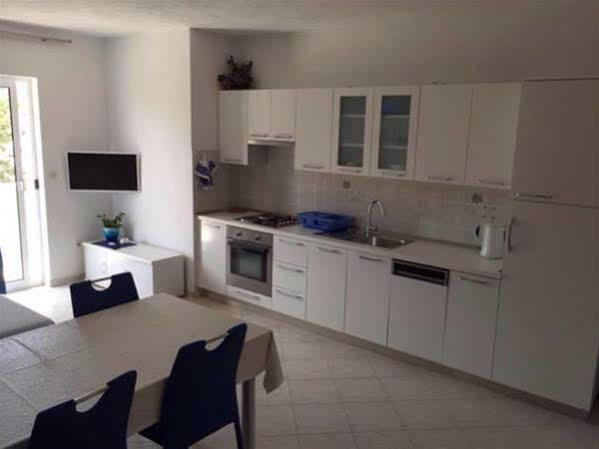 חוואר Apartments Nikolina מראה חיצוני תמונה